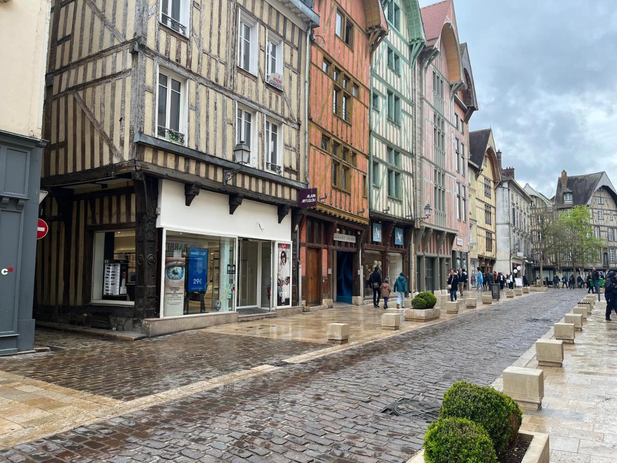 Апартаменты Coeur De Bouchon Труа Экстерьер фото
