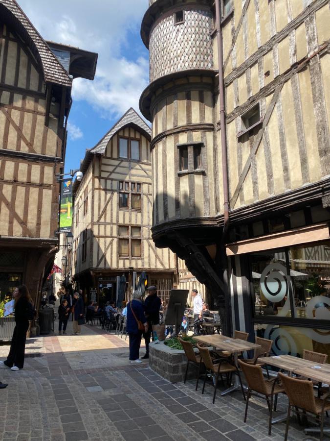 Апартаменты Coeur De Bouchon Труа Экстерьер фото